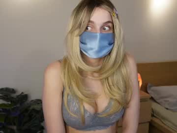 girl
        nixielive cam image #6382343