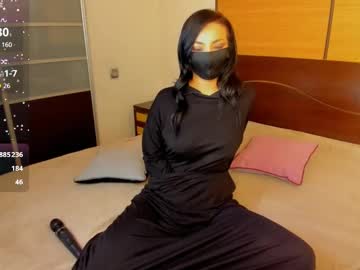 girl
        habibi_moon cam image #6465043