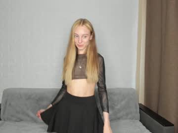 girl
        sandra_buika cam image #1798870