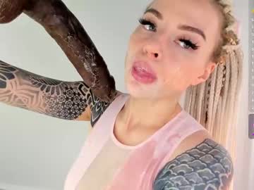 girl
        freaky_lil_baby_ cam image #6547682