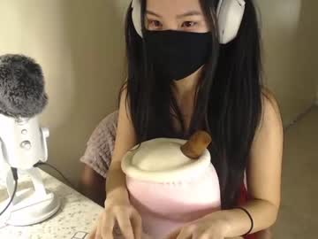 girl
        alice_lee18 cam image #897863