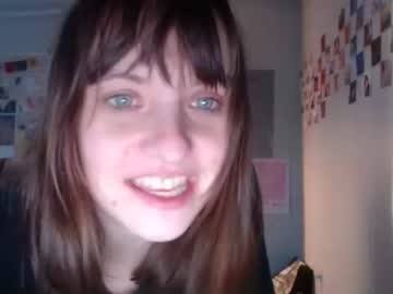 girl
        babyfaceforever cam image #318661