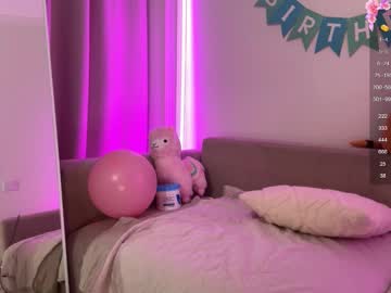 girl
        avroramy cam image #6742829