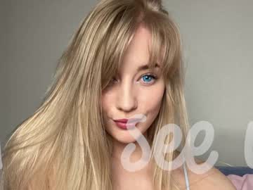 girl
        emma_lov2 cam image #533806