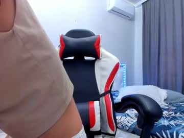 girl
        miva_tiyan cam image #366407