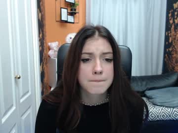 girl
        its_rachel cam image #281819