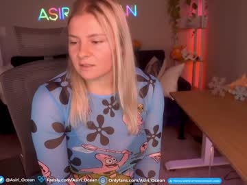 girl
        asiri_ocean cam image #3315587