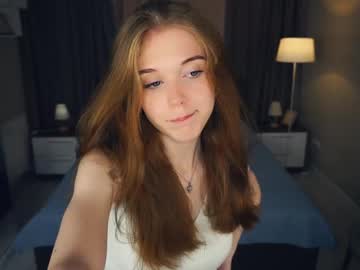 girl
        cathrynchapel cam image #4843370