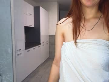 girl
        brinleywaters cam image #1785763