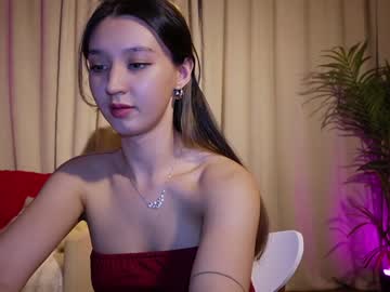 girl
        sarasuo cam image #6411023