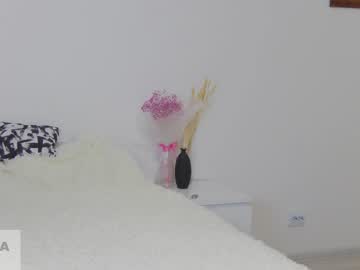 girl
        lilly_mattsson cam image #87588