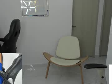 couple
        emillybrowm cam image #5239708