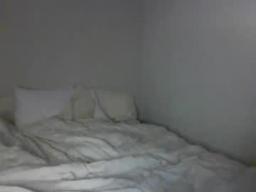 girl
        mykalaxoxo cam image #4869266