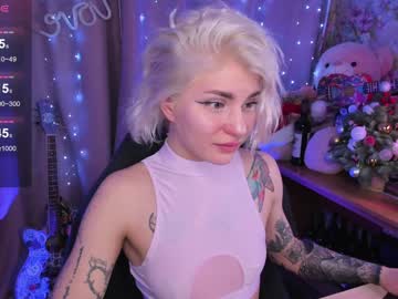 girl
        lissakss cam image #5815365