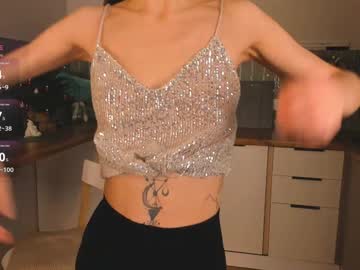 girl
        maxinefoulkes cam image #5811889