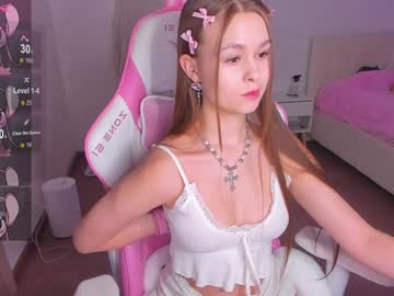 girl
        mollymurrrr cam image #5843959