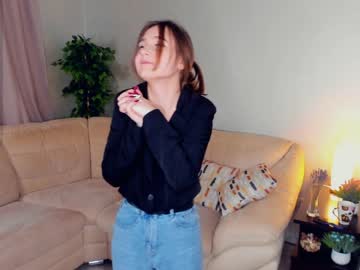 girl
        engelellick cam image #3738552