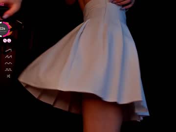 girl
        lolliis cam image #2991928