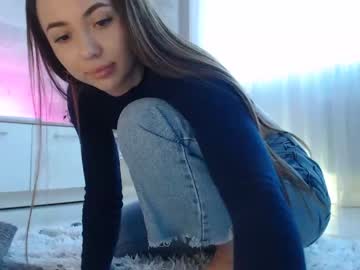 girl
        meryfoxxx cam image #2486642