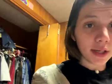 girl
        kbby6969 cam image #3434635