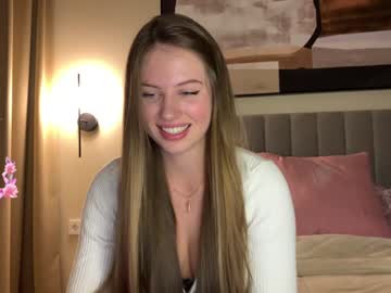 girl
        kiramystery cam image #4743114