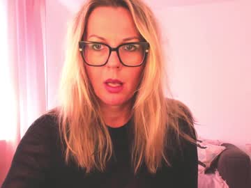 girl Cam Girls Get Busy With Their Dildos With No Shame with esmimilf
