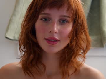 girl
        ellaa91 cam image #5248508