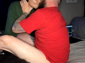couple
        ammfhxx cam image #5150428