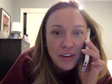 girl
        rubmyclit22 cam image #5165264