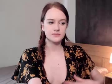 girl
        beatrixdurow cam image #4396343