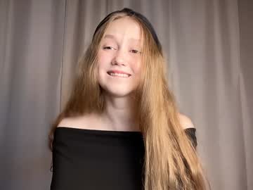 girl
        lizzy_cutie cam image #5087623