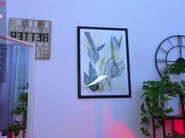 girl
        elizabeth__gray cam image #1353376