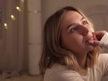 girl Cam Girls Get Busy With Their Dildos With No Shame with aurmur