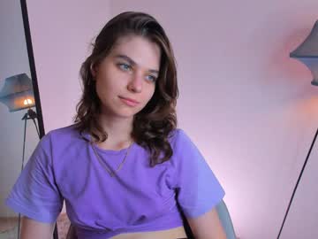 girl
        aviannajjustice cam image #1678320