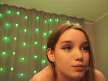 girl
        harrieteasley cam image #5892242