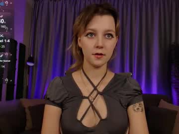 girl
        lokkiluu cam image #5052438