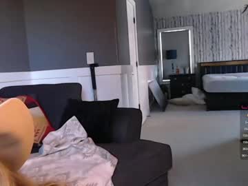 girl
        lucy_gooosey cam image #1744307