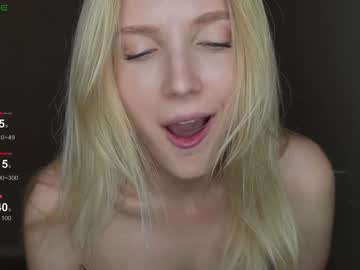 girl
        oh_honey_ cam image #4996400