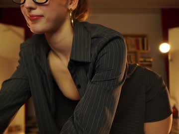 girl
        _meganmeow_ cam image #6592231