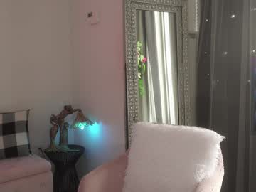 girl
        mysticxkitty cam image #6353498