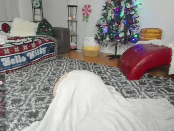 girl
        skyewatson cam image #5543933