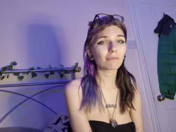 girl Cam Girls Get Busy With Their Dildos With No Shame with lizzyylovesick