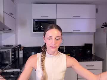 girl
        ksensational cam image #1398813