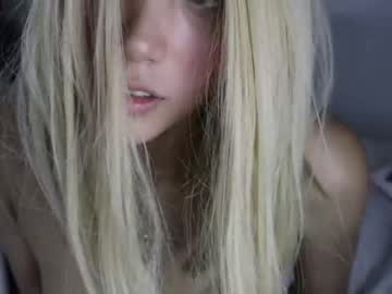 girl
        wendy_daniela cam image #2813404
