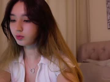 girl
        sarasuo cam image #4425863