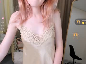 girl
        cheril_foster_ cam image #2528722