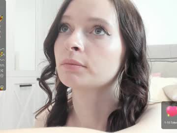girl
        seasandstar cam image #2481282