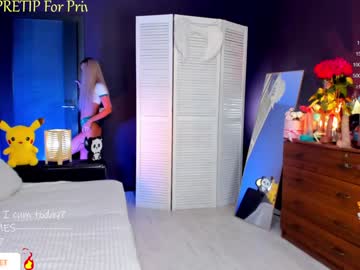 girl
        blush_mikki cam image #4310984