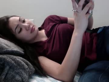 girl
        london_tipton cam image #2729420