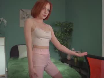 girl
        linda_kalev cam image #4364644
